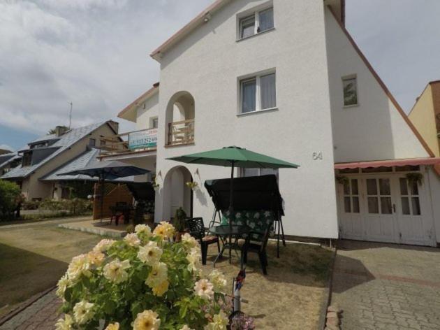 Pokoje Goscinne Zofia Grzybowo  Exterior foto